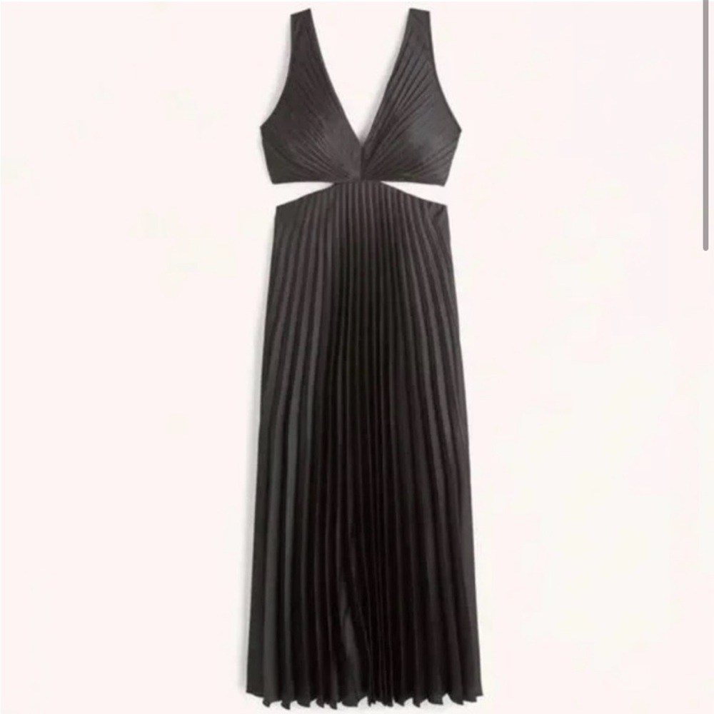 Abercrombie & Fitch Black Backless Pleated Dress